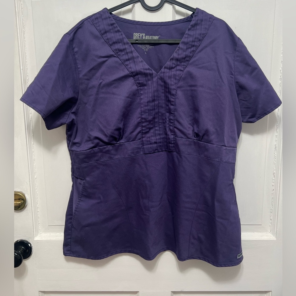 Grey’s Anatomy Purple Women’s Scrubs Top Size Large